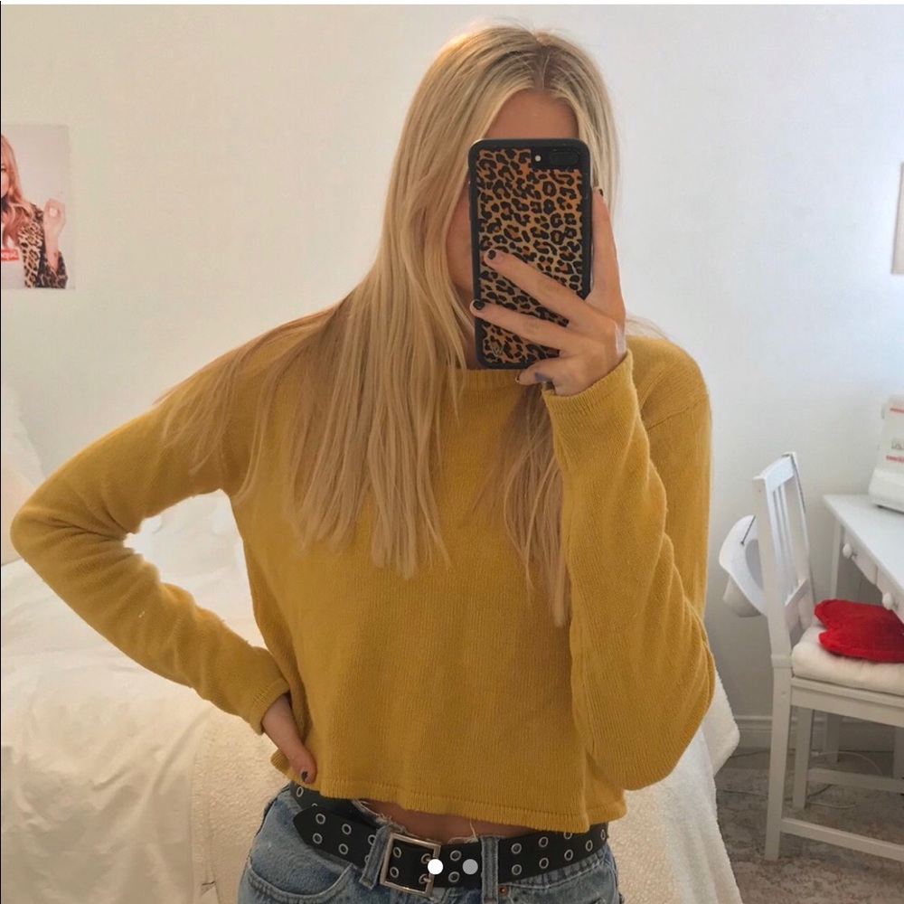 Brandy Melville mustard sweater